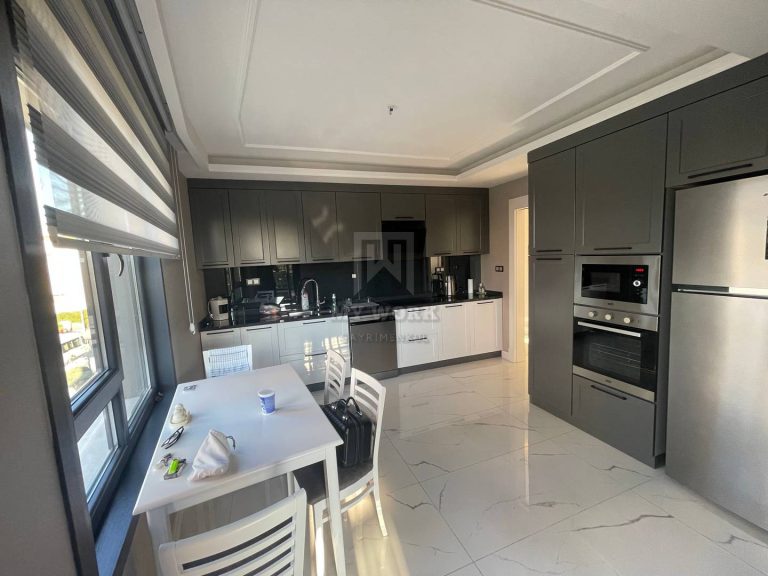 Çankaya Menekşe Royal Sitesinde Satılan 4+1 Daire